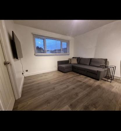 Modern 2 Bed Apartment & Free Parking Canterbury Exterior foto